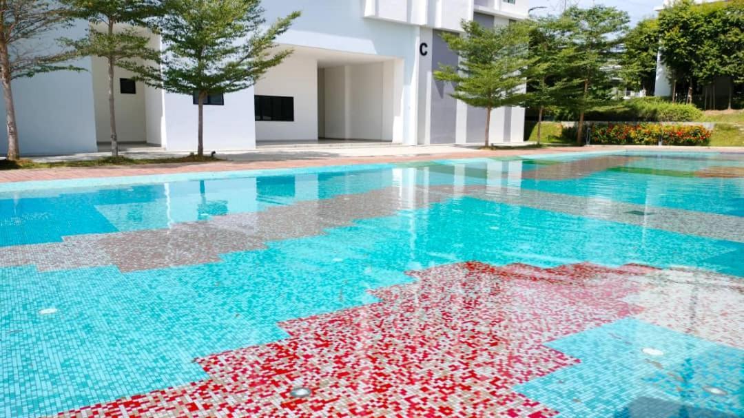 Theolive Family Suite @Klia By Honey Homestay Sepang Exterior photo
