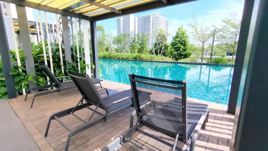 Theolive Family Suite @Klia By Honey Homestay Sepang Exterior photo